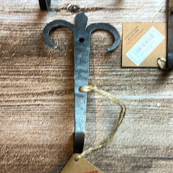 Lot of 9 - Iron Scroll Hooks - NWT - Picture 5 of 6